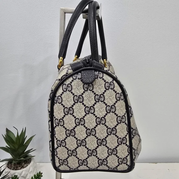 GUCCI - Vintage GG Sherry Line Boston Bag in Rare Navy Blue, PVC & Leather - Picture 5 of 16